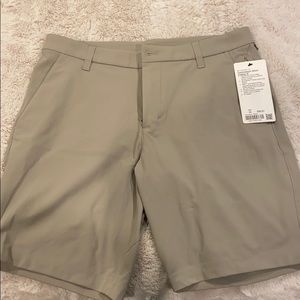 Lululemon commission short classic 9”